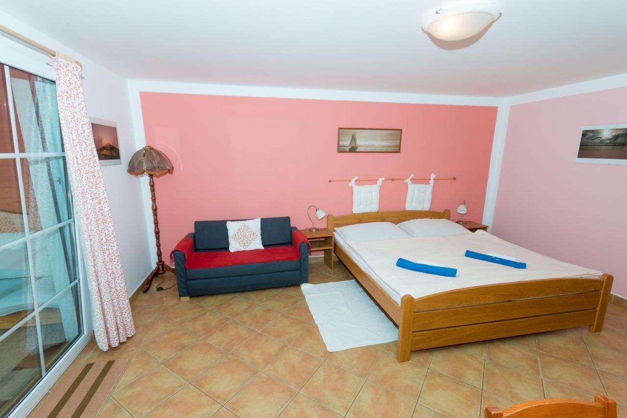 Apartments U Jezera Cerna Černá v Pošumaví Exteriör bild